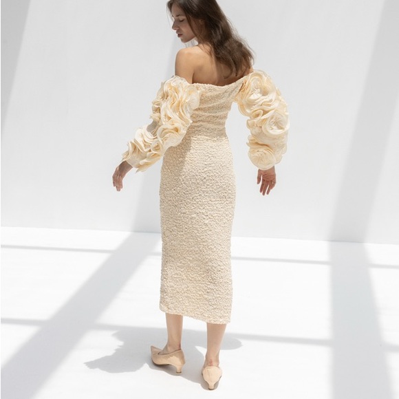 MARA HOFFMAN Luna Off-The-Shoulder Textured-Cotton Midi Dress $1,125 - Picture 6 of 13